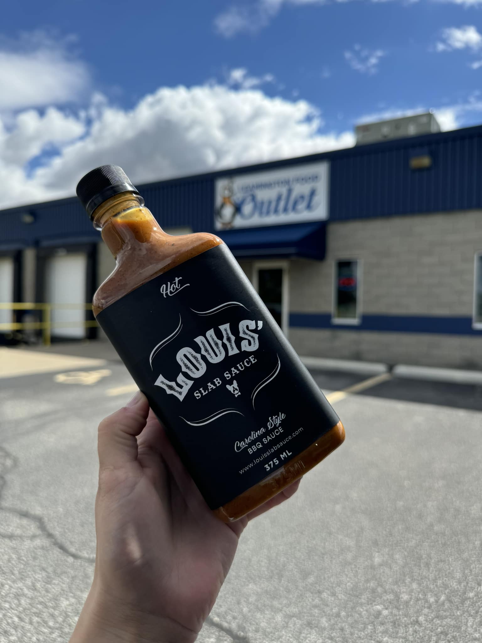 Louis Slab Sauce Hot