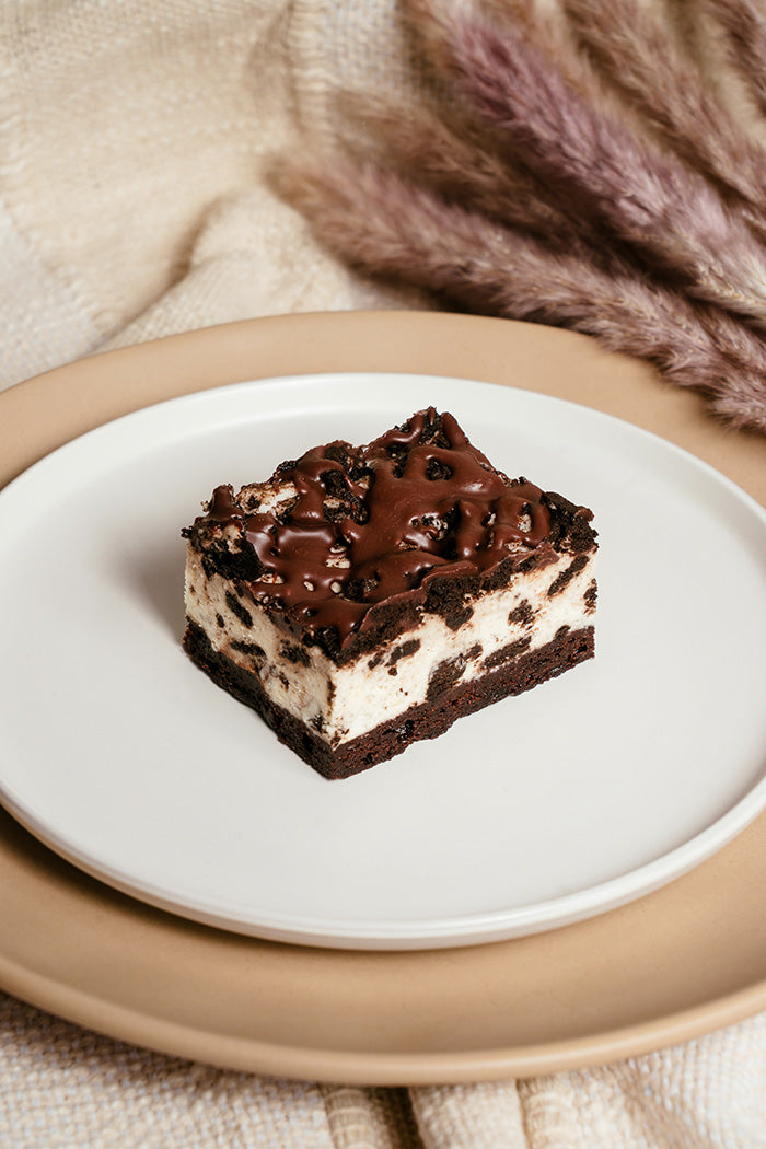 Oreo Cheesecake Bars