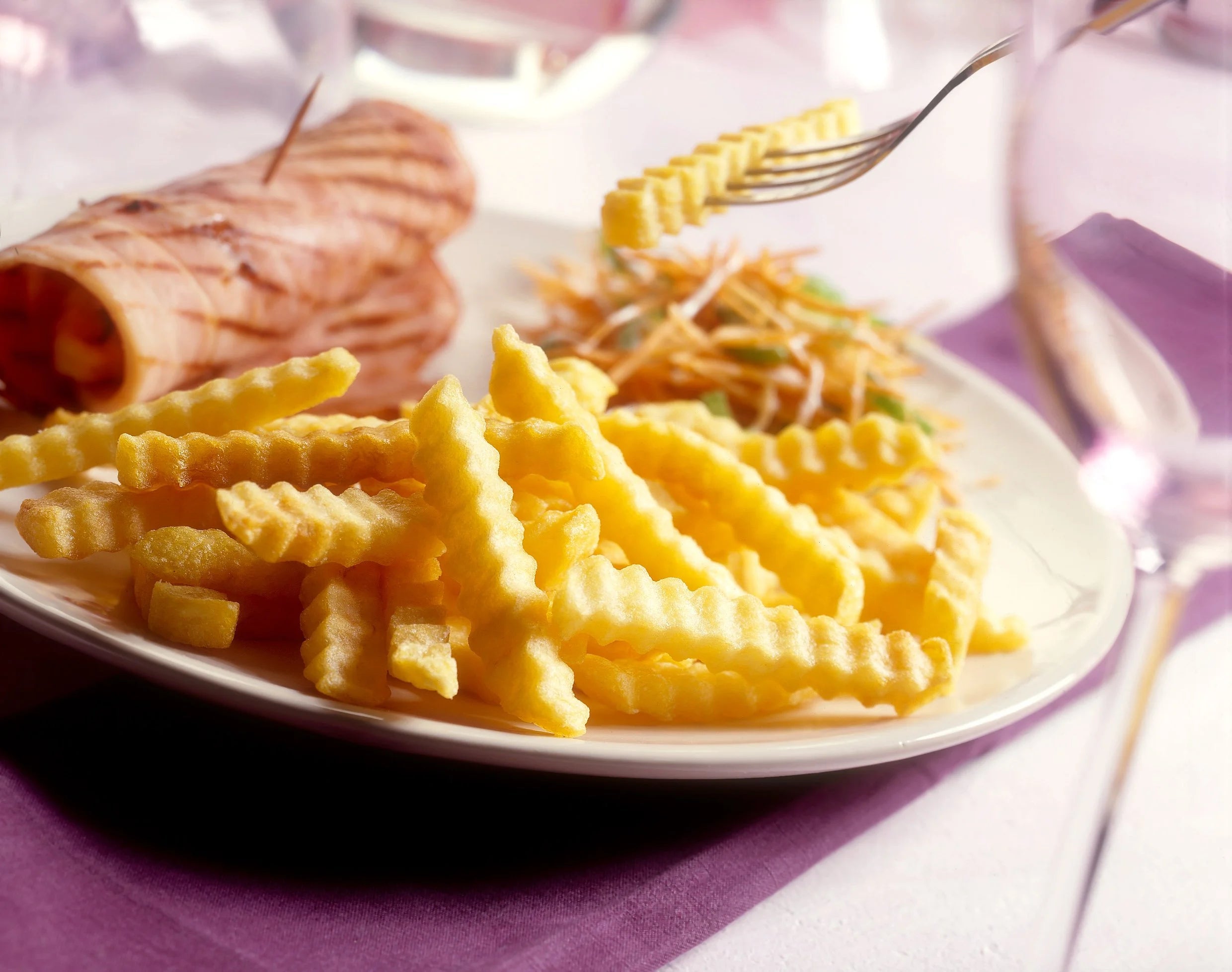 Aviko 1/2" Crinkle Cut Fries